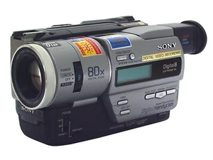 Sony Handycam DCR-TR7000E Digital8 Camcorder - Video8 Hi8 kompatibel - Bild 1 von 1