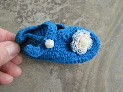 Hand-Knitted Baby Booties 0-3 Months Newborn 100% Cotton Blue Flower Mary-Jane  - Image 1 of 4