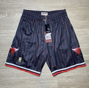 Mitchell & Ness Chicago Bulls 1996-97 Alternate Swingman ShortS Herren Large NEU - Bild 1 von 8