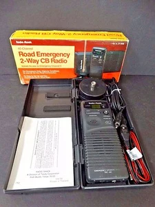 Radio Shack 40-Channel Road Emergency 2-Way CB Radio & Antenna Citizens Band IOB - Picture 1 of 4