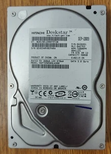 Hitachi HDP725050GLA360 500 GB 3.5 in SATA II Desktop Hard Drive - Picture 1 of 1