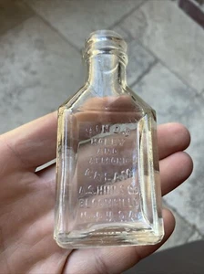 Hinds Honey And Almond Cream Bloomfield NJ Clear Glass Antique Old Bottle - Picture 1 of 4