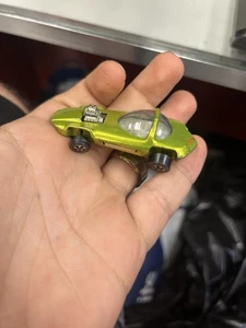 Restored Hot Wheels Redline - 1968 - Silhouette - Yellow - Picture 1 of 3