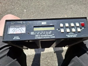 MFJ 993B Auto Antenna Tuner in excellent condition - Photo 1/10