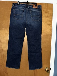 LUCKY BRAND DUNGAREES BOOTCUT SHORT LENGTH BLUE DENIM JEANS 36 X 30 - Picture 1 of 5