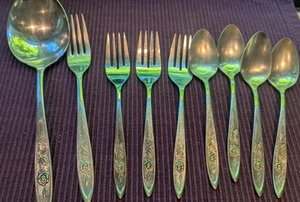 9 Pieces Betty Crocker Oneida Community Stainless Steel My Rose - Picture 1 of 3