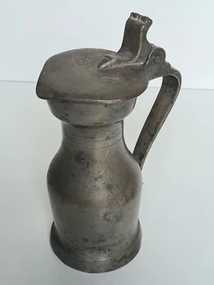 Ancien pichet à couvercle en étain époque milieu du 19ème poinçons à identifier  - Photo 1/4