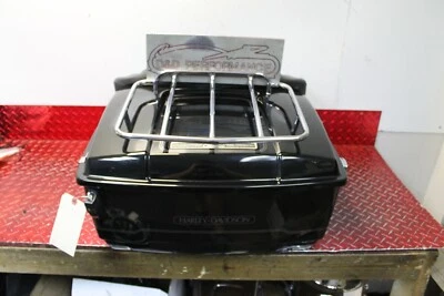 2007 HARLEY DAVIDSON ELECTRA GLIDE OEM TOUR PACK LUGGAGE RACK SEE DESC EG117 - Image 1 of 4