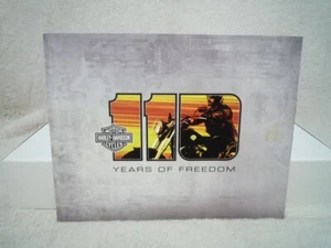 CATALOGO BROCHURE VENDITA CONCESSIONARIA HARLEY DAVIDSON 110 ANNI DI LIBERTÀ 2012 - Foto 1 di 4