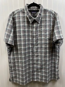 Patagonia Short Sleeve Button Down Shirt Pocket Tee Textured Plaid - Bild 1 von 11
