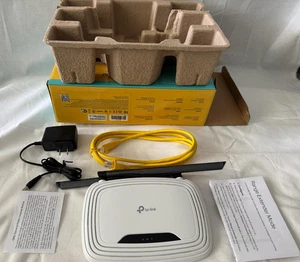 TP-Link TL-WR841N Wireless N Wi-Fi Router White 300Mbps 5dBi Antennas 4-Ports - Picture 1 of 4