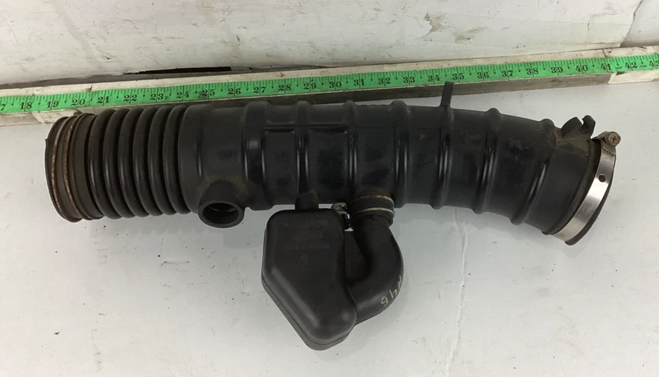 2006 - 2008 雷克萨斯 IS350 IS250 空气净化器管 原始设备制造商 — 第 1/4 张图片