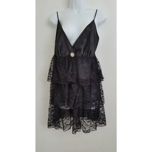 Cacique Damen Nachthemd Nachthemd schwarz 3-stufig Spitze neu mit Etikett Größe 14/16 - Bild 1 von 5