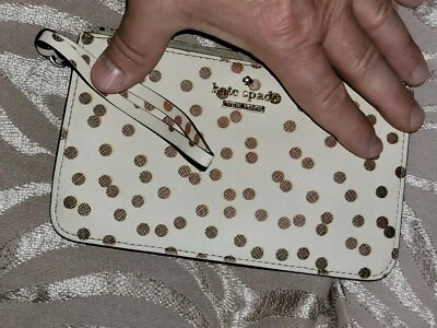 Woman's Kate Spade" Leather Envelope Wristlet Of Medium Size! A-1 Conditions - Image 1 of 4