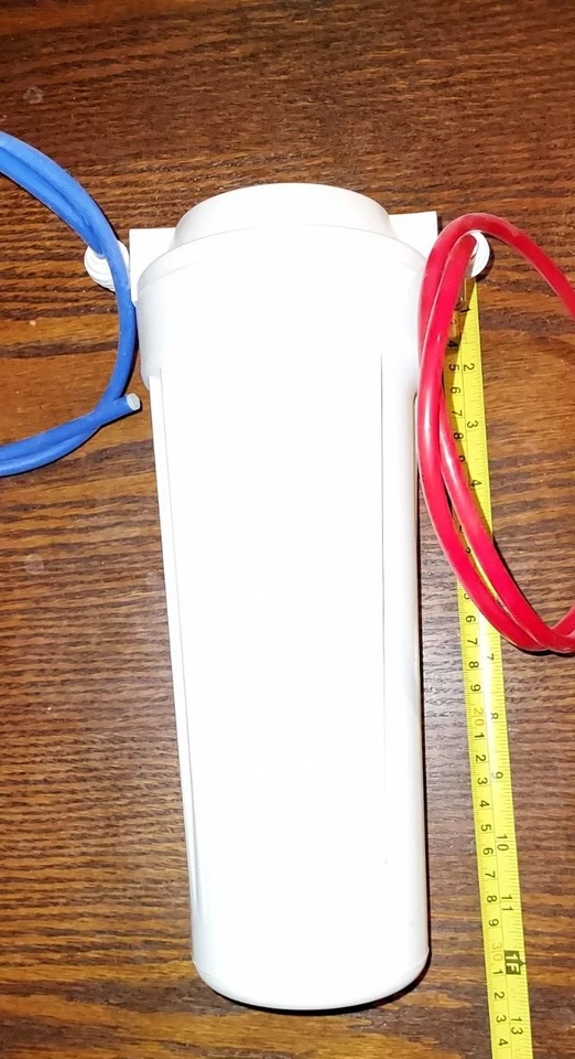 Water Filter Housing for 10 Inch Filters Under Sink Watts USA Made - Image 1 of 4