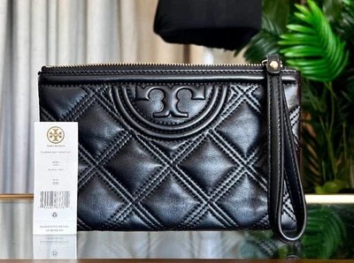 AUTHENTIC TORY BURCH BLACK QUILTED LEATHER FLEMING WRISTLET - Image 1 of 4
