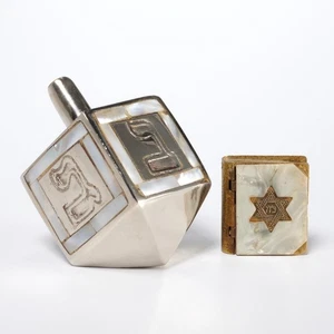 De colección Plateado Dreidel Latón Torá Mezuzá Soporte Madreperla Incrustación - Imagen 1 de 5