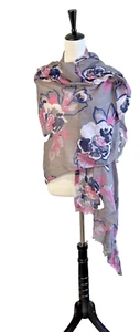 Colección Bindia Lulla Rosa Gris Floral Boho Multiuso Bufanda Envolvente Mantón - Imagen 1 de 8