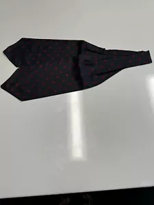 Vintage Ascot Krawatte. Schwarz mit roten Tupfen. 45”x 5,5” - Bild 1 von 3