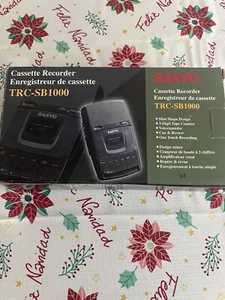 SANYO CASSETTE RECORDER TRC-SB1000 WITH BOX AND POWER CORD - Picture 1 of 4