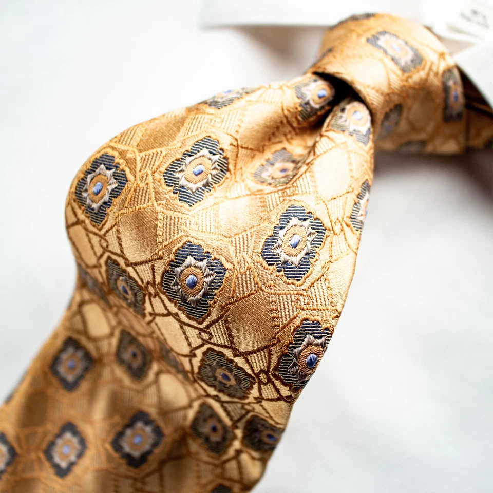 Corbata de seda tejida geométrica gris oro amarillo Robert Talbot 61" L x 4" W Foto 1 de 4