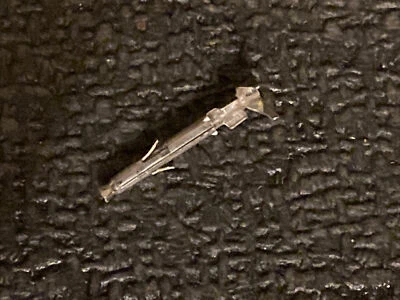 AMP 170366-1 22-18 AWG 母头压接 100 件  适用于 Mini-Universal Mate-N-Lok — 第 1/2 张图片