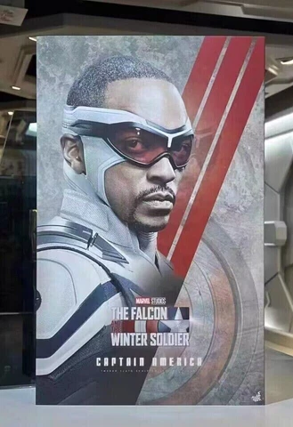 Hot Toys TMS040 The Falcon and the Winter Soldier 1/6 Captain America in stock Cover