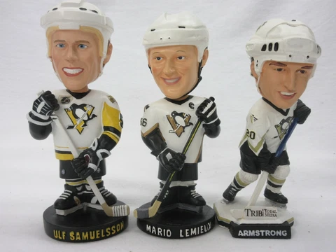 Pittsburgh Penguins Bobblehead lot Mario Lemieux Colby Armstrong Ulf Samuelsson Cover