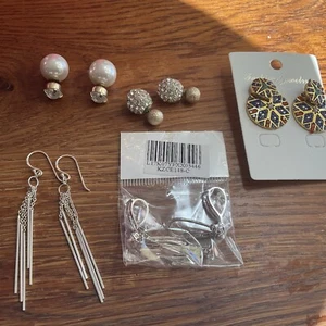 Ohrringe - Konvolut 5 Paar durchbohrt, einige Pfosten, einige Haken nie getragen - Bild 1 von 4
