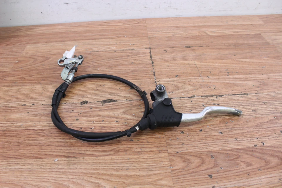 Suzuki GZ250 2006 percha de embrague con palanca y cable  Foto 1 de 4