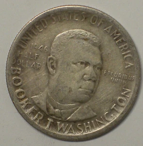 1946 50C BOOKER T WASHINGTON HALF DOLLAR COMMEMORATIVE SILVER COIN - Picture 1 of 2