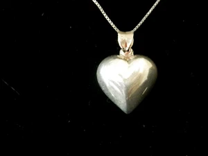 Precioso colgante de corazón 3D de plata de ley delicado con collar #1096 - Imagen 1 de 6