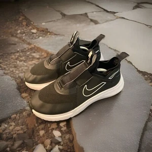 Nike Flex Plus (GS) CW7415 003 schwarz/weiß Größe 5,5Y - Bild 1 von 8