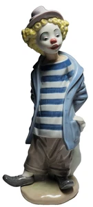 LLADRO "Little Traveler" Glazed Porcelain Figurine #7602-Free USA Shipping - Picture 1 of 6