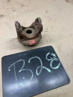 1978 1979 FORD BRONCO F150 F250 NP205 NP 205 TRANSFERCASE YOKE YOLK U JOINT 4WD - Image 1 of 4