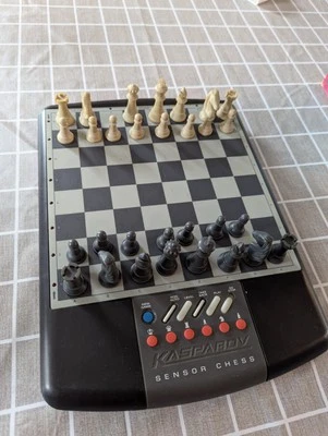 Sensor Ajedrez Saitek Kasparov - Probado y funcionando - faltan dos piezas Foto 1 de 4