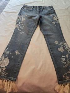 Jeans para mujer talla 12 Venus bordados borlas florales nuevos sin etiquetas lavado claro - Imagen 1 de 13