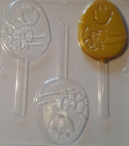 EGG HAPPY FACE CHOCOLATE LOLLIPOP MOULD  3 CAVITY EASTER - Picture 1 of 2