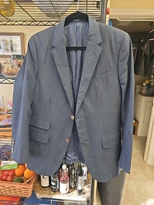 UNISEX GUCCI Pinstripe Sportscoat Size 50R Made In Italy USA Size 40 UNISEX - Image 1 of 4