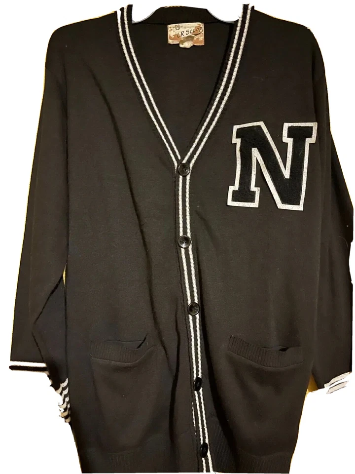 LR SCOOP SUÉTER rayas y botones  Foto 1 de 1