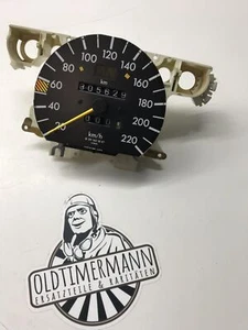 Tacho Tachometer Kombiinstrument Mercedes W201 2015420067 - Picture 1 of 4