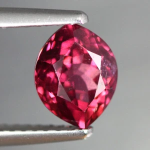 1.575 CT UNIQUE RARE REDISH PINK 100% NATURAL RHODOLITE GARNET UNHEATED GEMSTONE - Picture 1 of 2