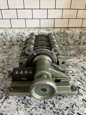 MAGNASYNC MOVIOLA MODELO TALLAD HECHO EN EE. UU. Foto 1 de 4