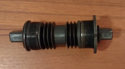 YST Bottom Bracket Square Taper 73mmx121mm Size   - Image 1 of 4