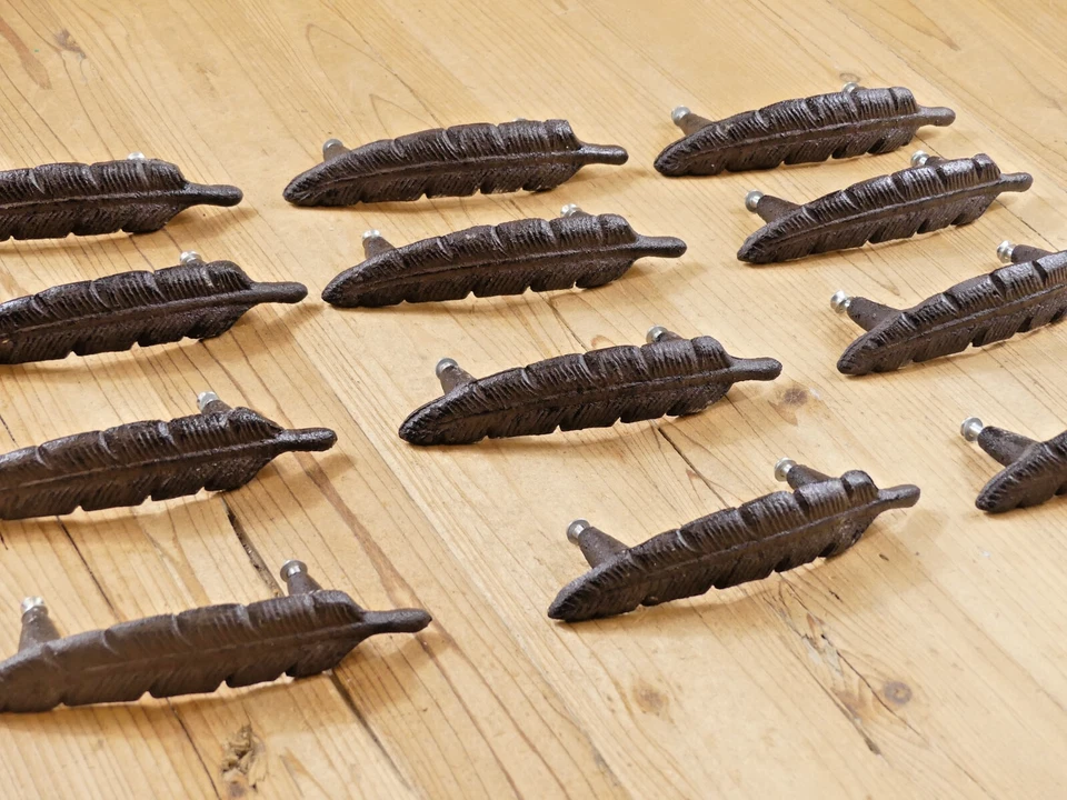 12 Drawer Pulls W/ Screws Handles Knobs Rustic Feather Cast Iron Kitchen Cabinet - Image 1 of 4