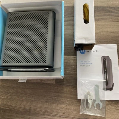 Motorola DOCSIS 3.1 Cable Modem Ultra Fast 6000 Mbps Plus 32x8 DOCSIS 3.0 /3 - Image 1 of 4