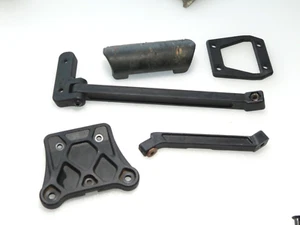 HB-5227 Hot Bodies D8T Evo3 truggy chassis braces bumper - Picture 1 of 1