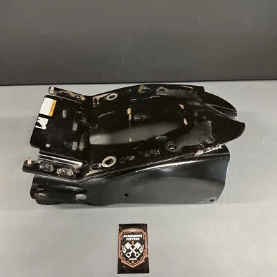 Harley-Davidson VROD 后内挡泥板支架夜杆特别 VRSCDX 12-17 — 第 1/4 张图片