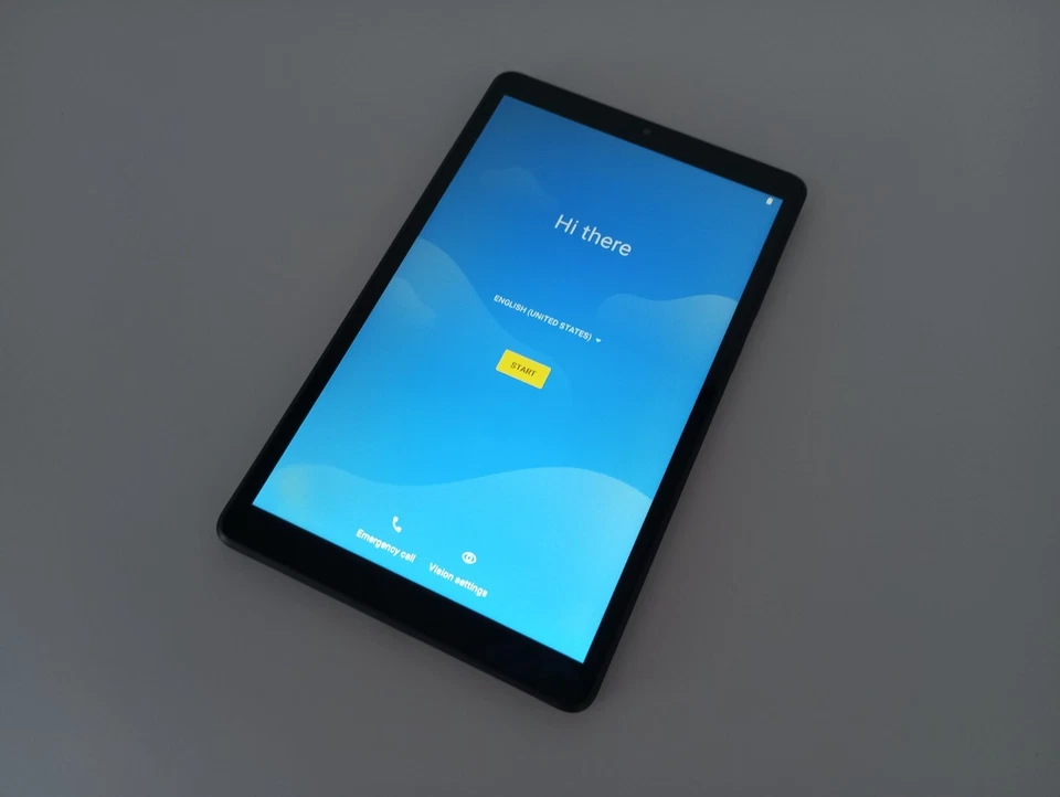 Tablet Lenovo Tab M8 32 GB 3GB RAM 8" LTE 4G Android grigio TB-8506X MACCHIE ... - Immagine 1 di 4