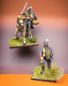Napoleonische 28 mm British Royal Horse Artillery Offizier Fuß und montiert UNBEMALT - Bild 1 von 5